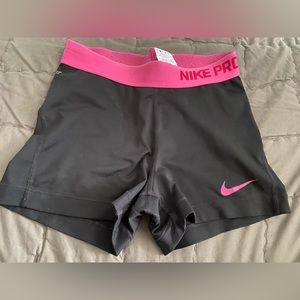 Nike shorts size s